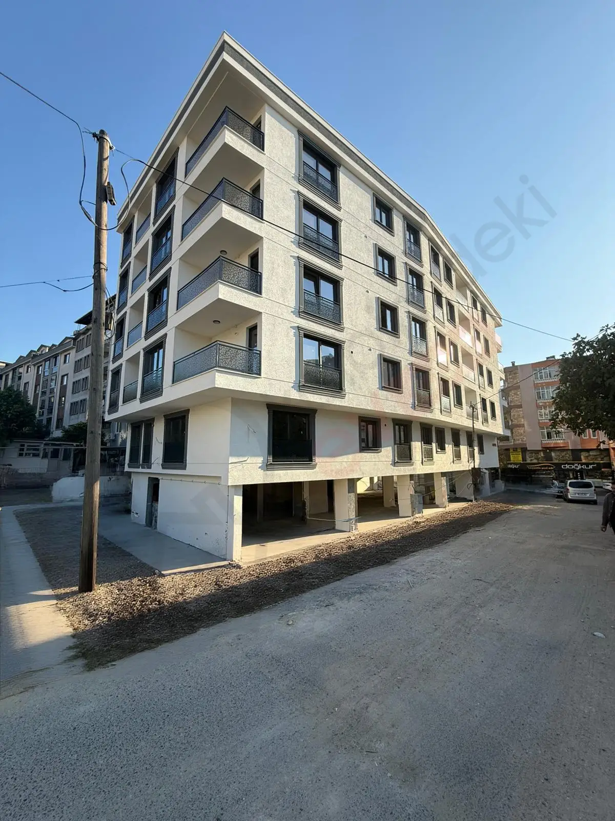 Büyükçekmece'de Esma Apt. 3+2 Dubleks Sıfır Daire NO:23 - Küçük Resim 3